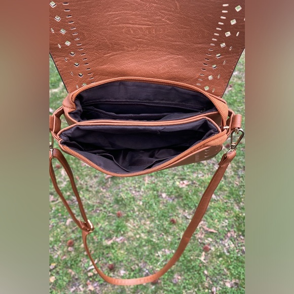 Leather brown  bag with perforation - Picture 9 of 14
